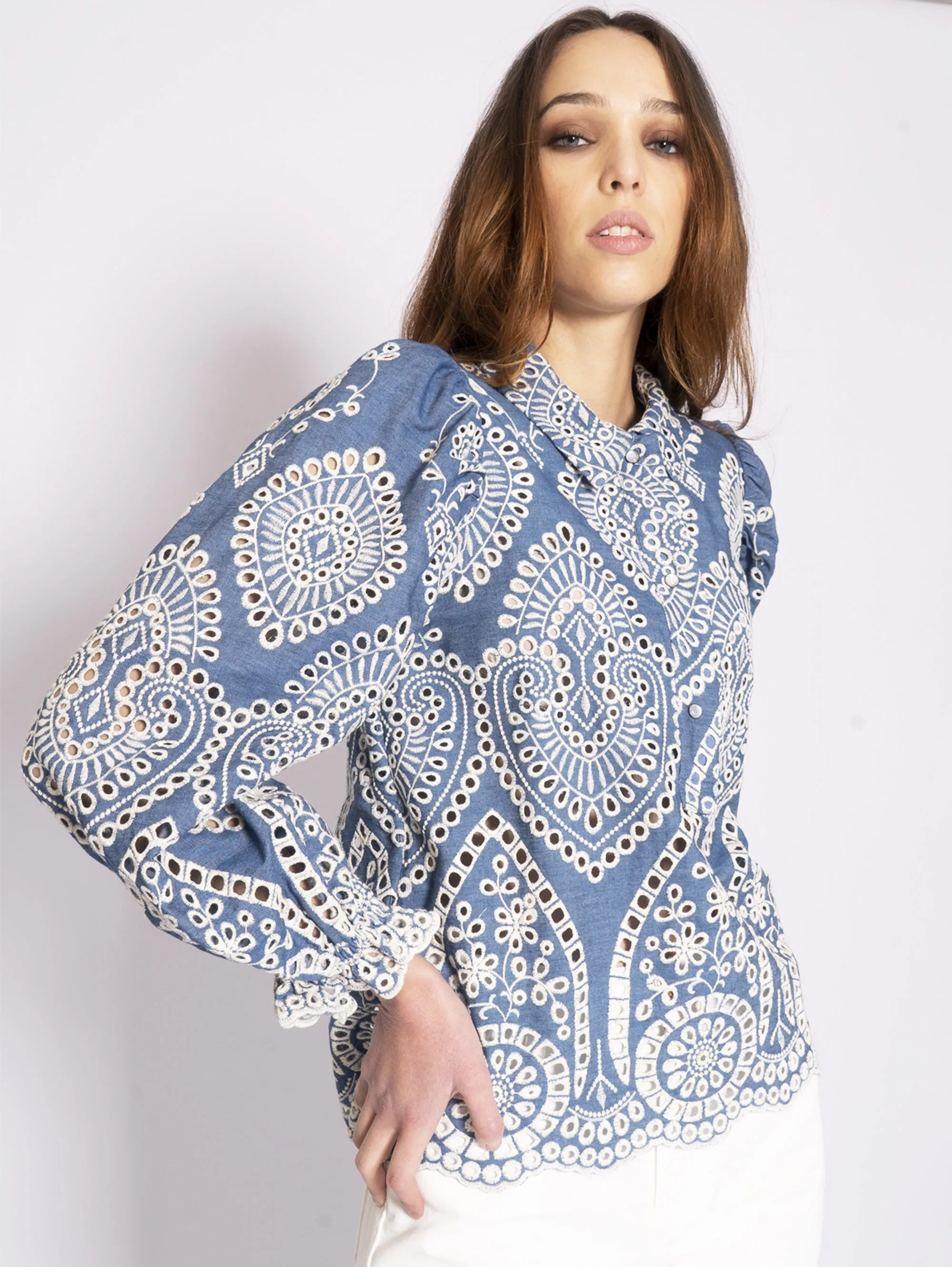 Camicia in Sangallo Ricamato Blue
