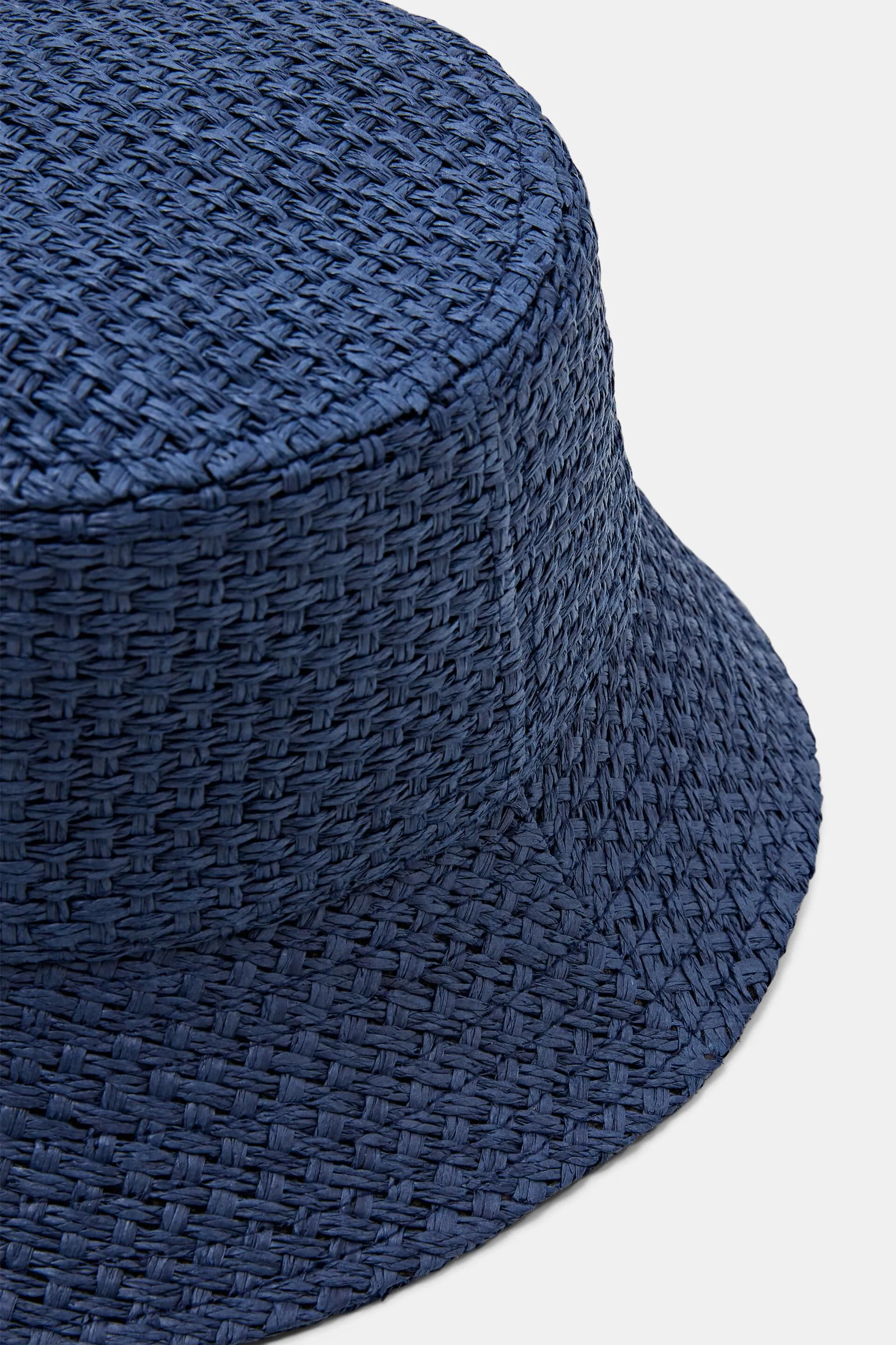 Cappello da pescatore con intreccio a cesto