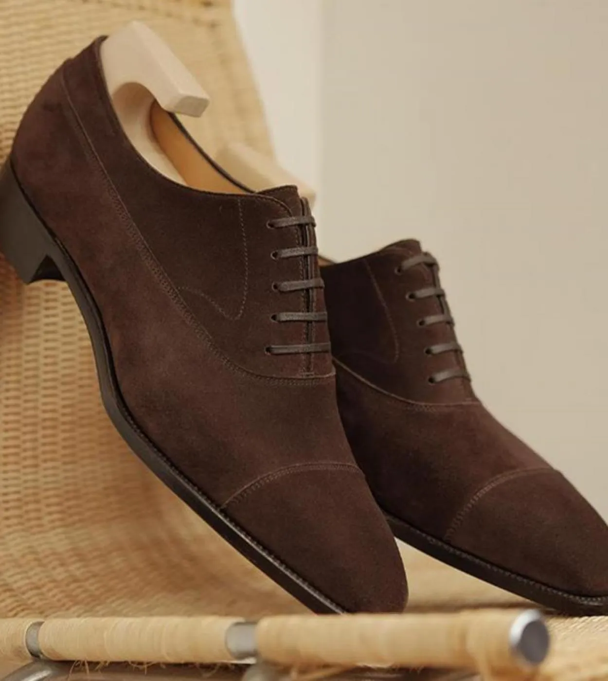 Novità in scarpe da uomo con suola rossa Scarpe da sposa oxford traspiranti floccate marroni per uomo con spedizione gratuita Za