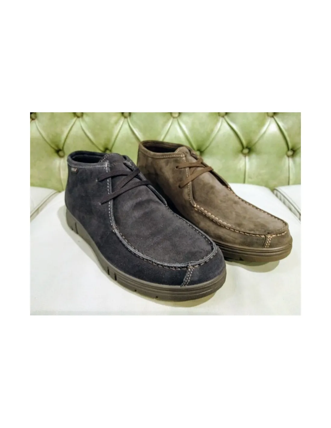 Scarpe di camoscio da uomo